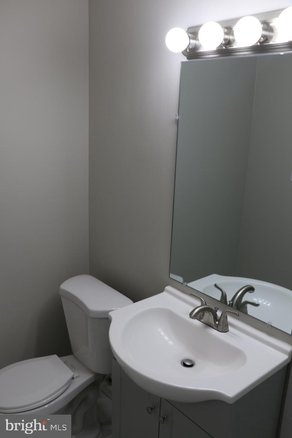 GREENWICH HILL - Residential