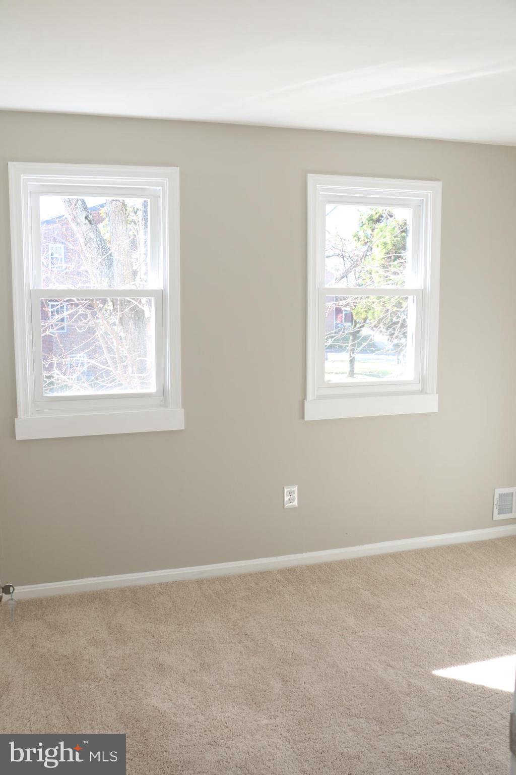 GREENWICH HILL - Residential