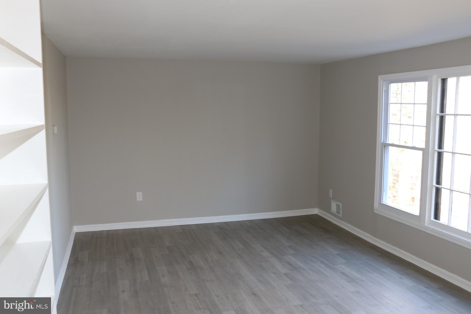 GREENWICH HILL - Residential