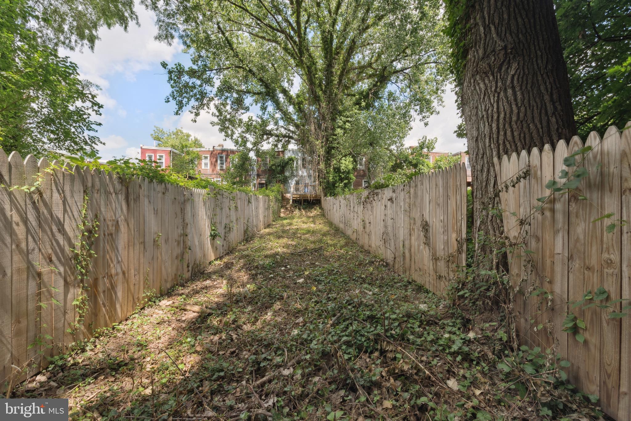 GERMANTOWN (EAST) - Residential
