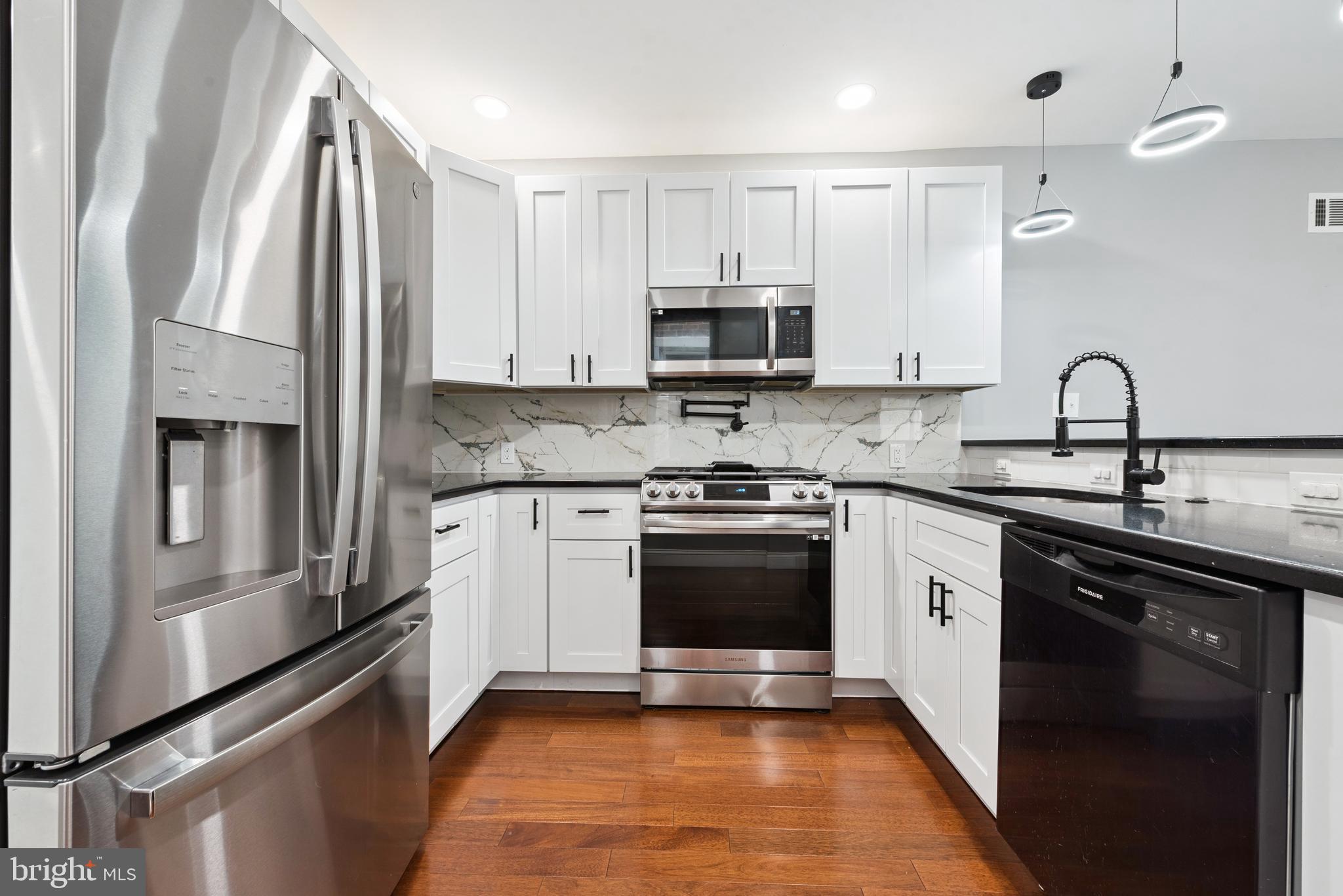 GERMANTOWN (EAST) - Residential