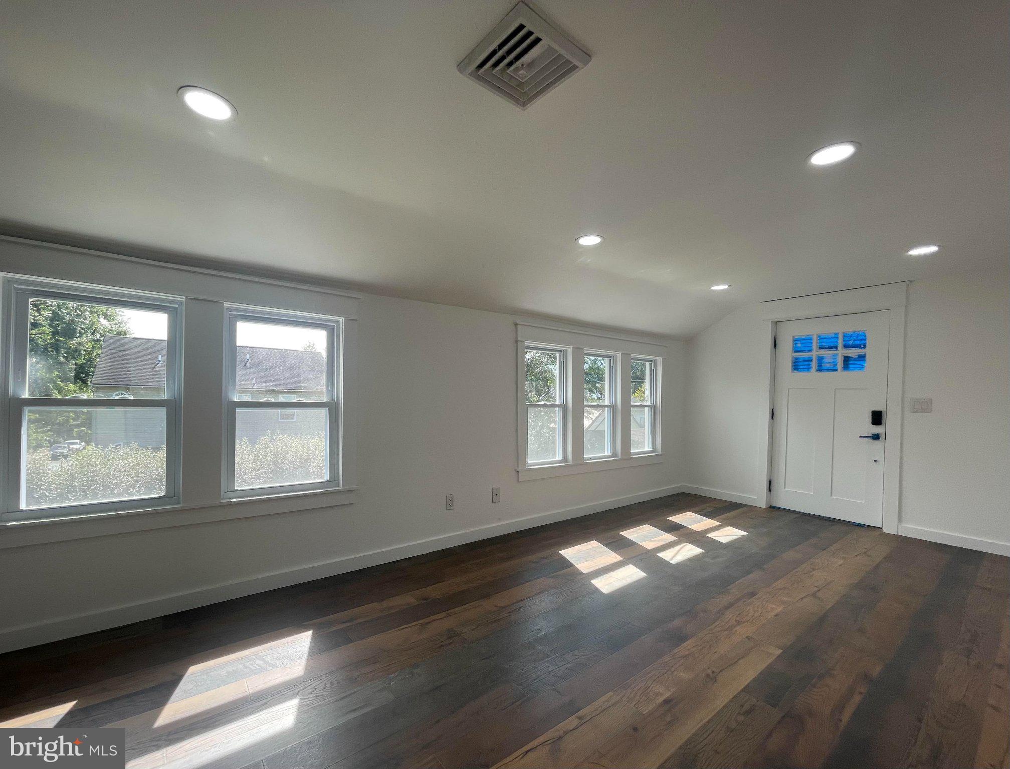 250 LENNI ROAD