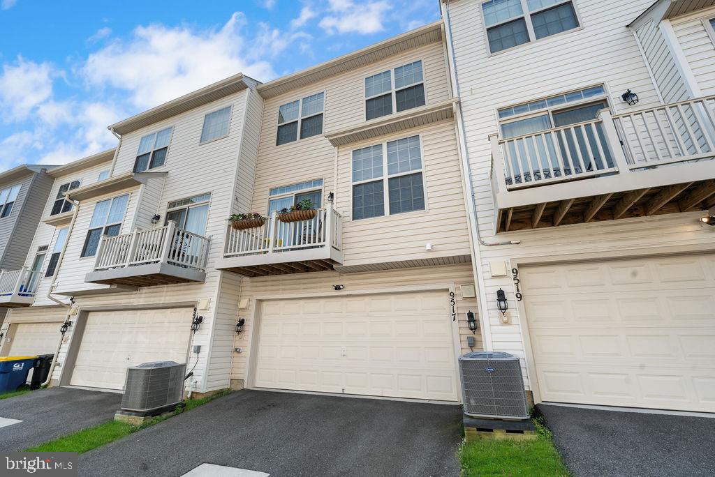 WOODMORE TOWNE CENTRE - Residential