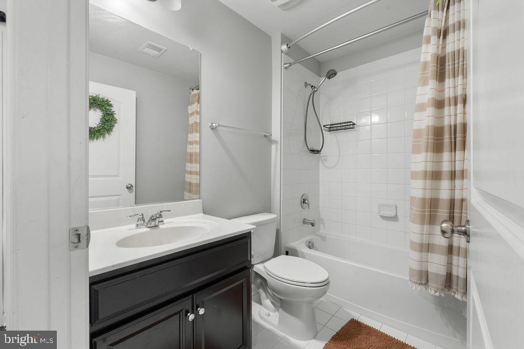 WOODMORE TOWNE CENTRE - Residential