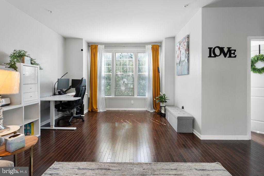 WOODMORE TOWNE CENTRE - Residential