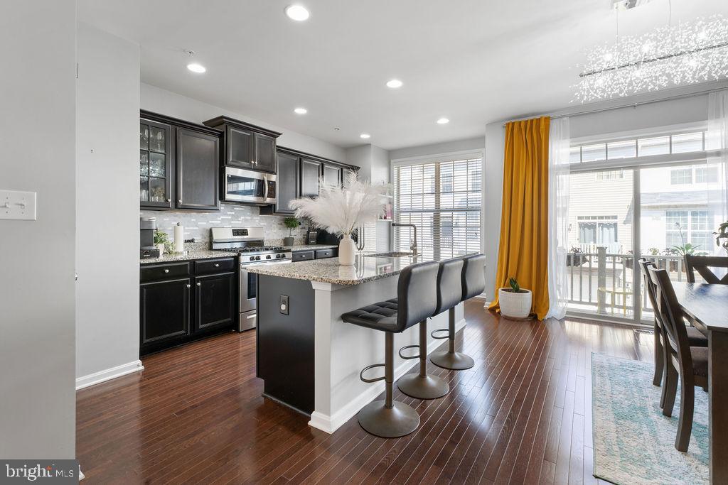 WOODMORE TOWNE CENTRE - Residential