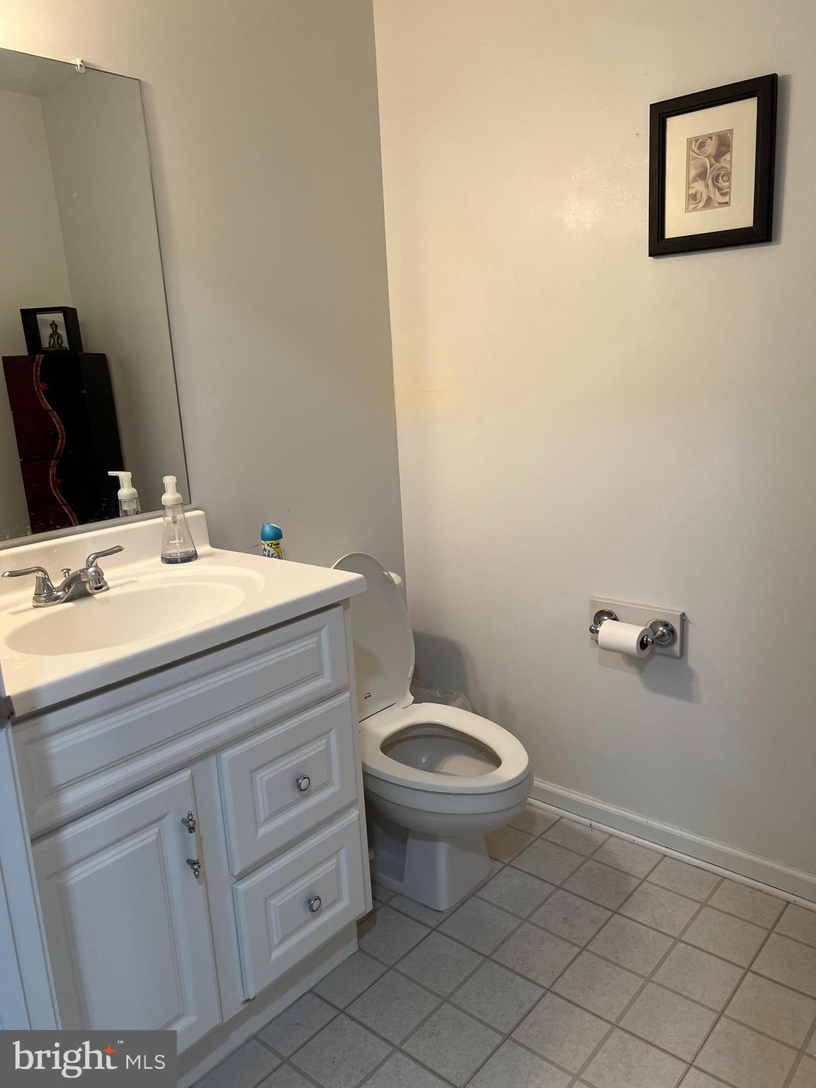 VICTORIAN COMMONS - Commercial Lease