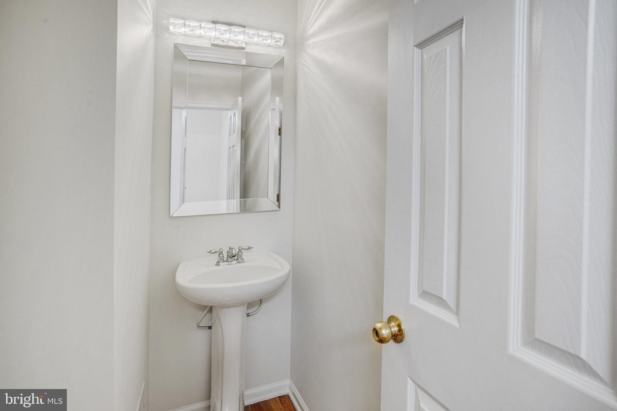 COURTHOUSE SQUARE - Residential