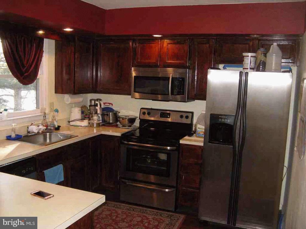 502 PICKERING STATION DRIVE