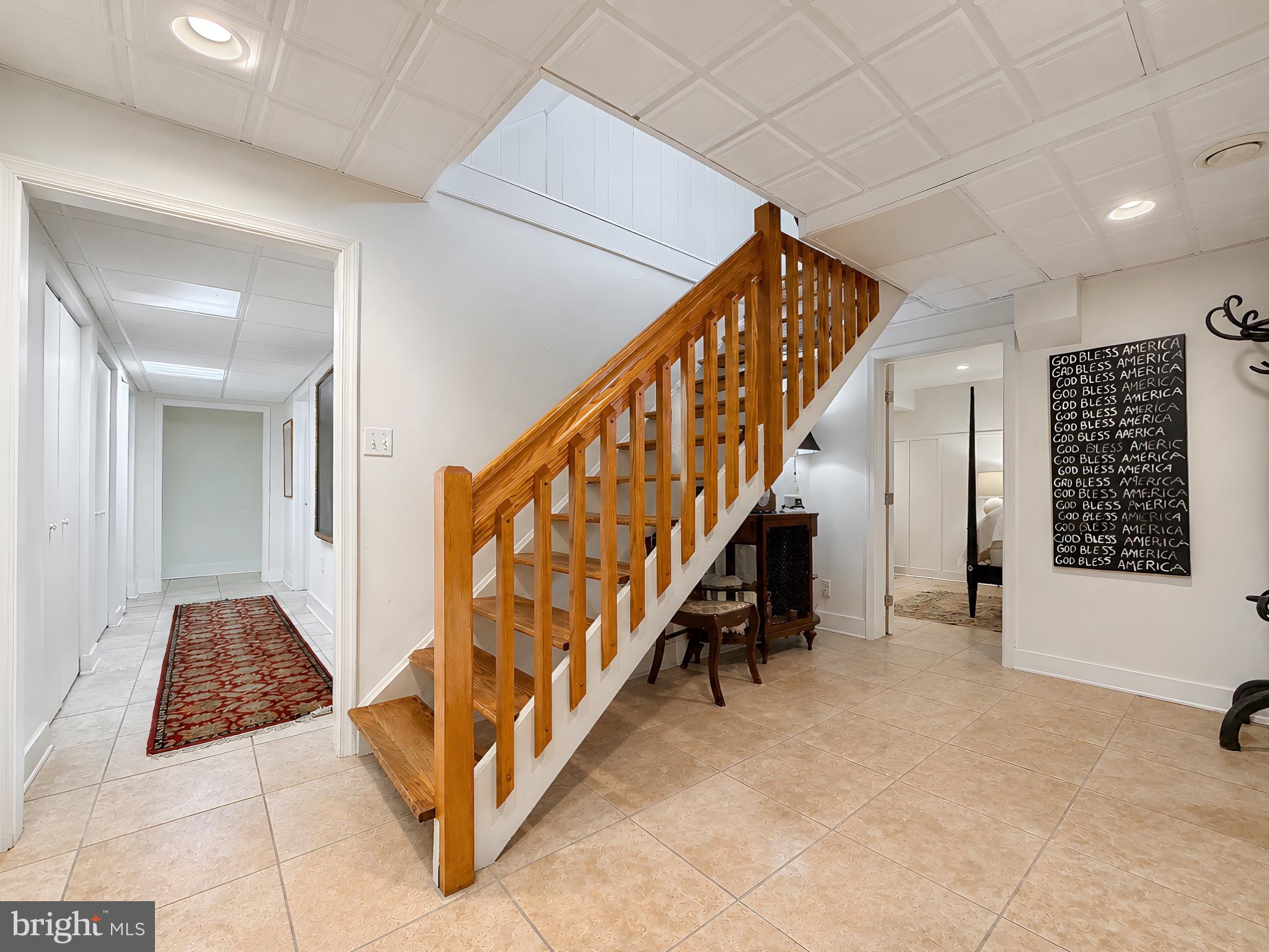 15230 LAKE DRIVE