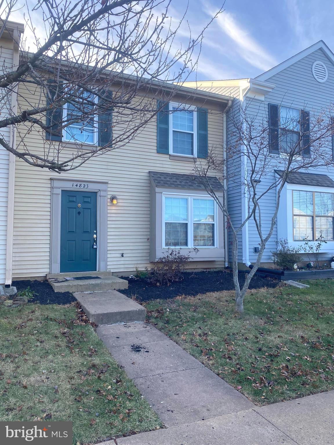 LONGSTREET COMMONS - Residential Lease