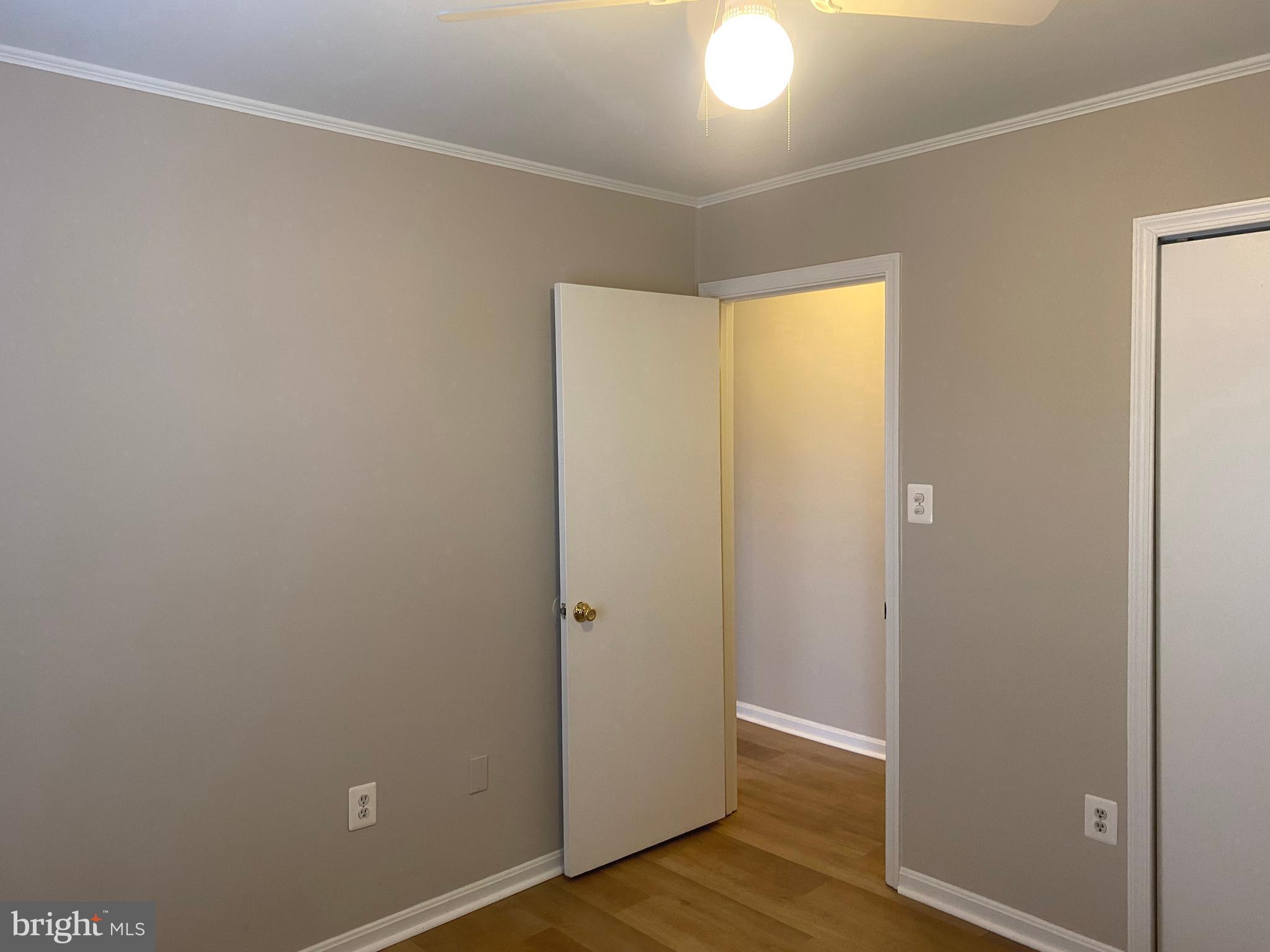 LONGSTREET COMMONS - Residential Lease