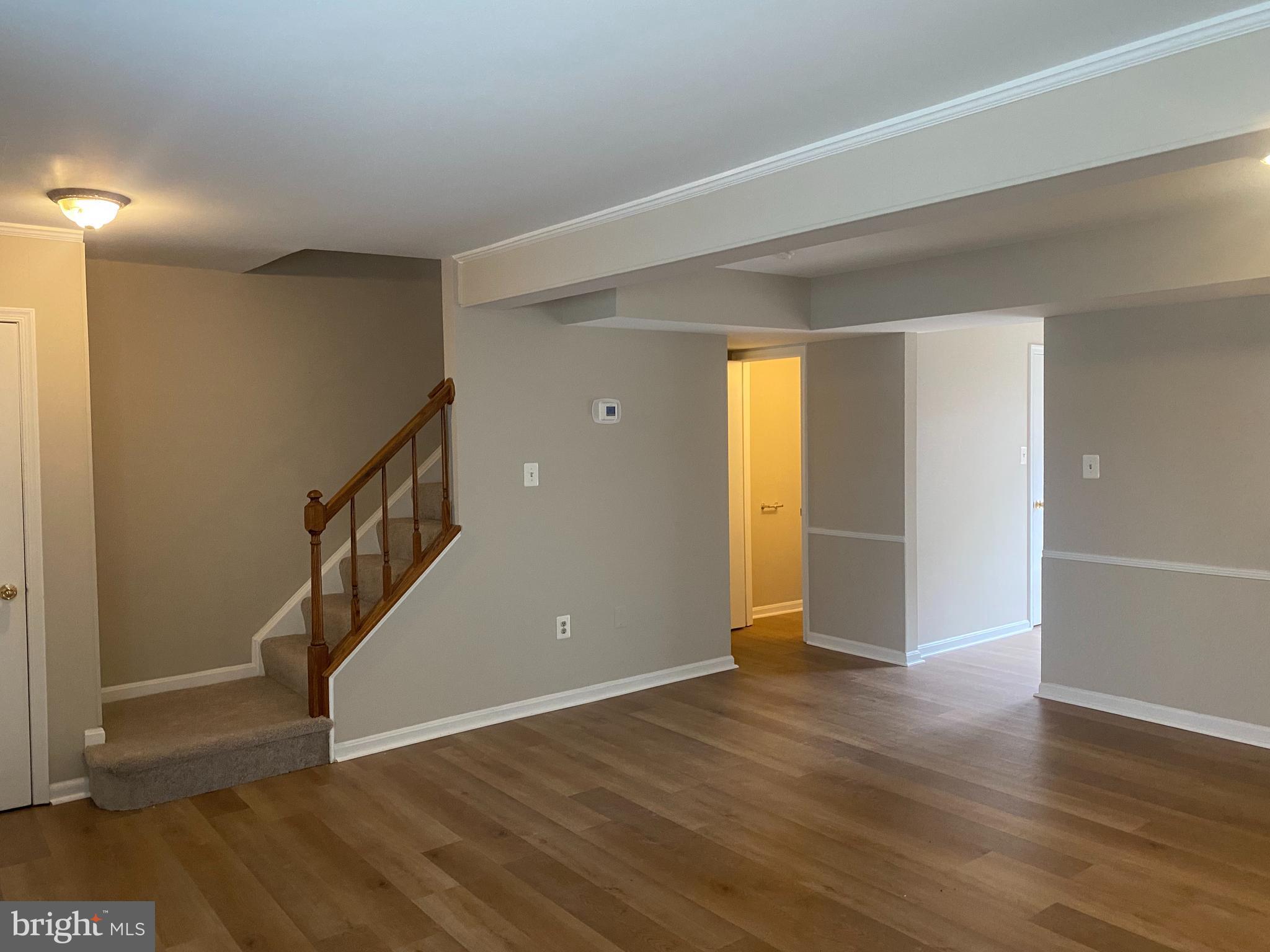 LONGSTREET COMMONS - Residential Lease