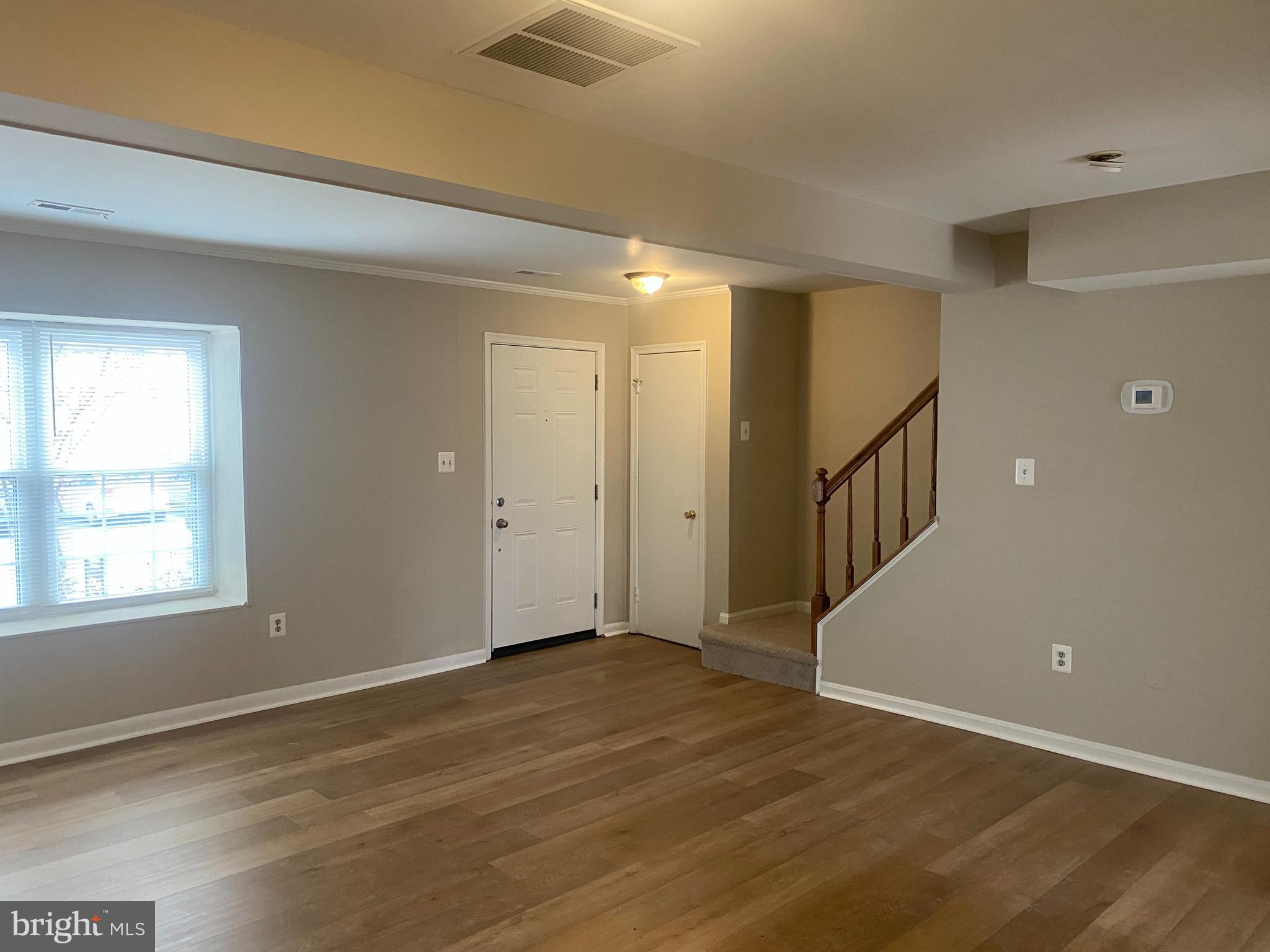 LONGSTREET COMMONS - Residential Lease