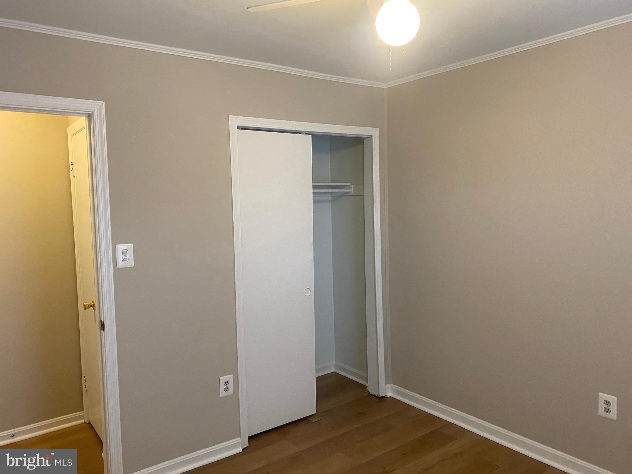 LONGSTREET COMMONS - Residential Lease