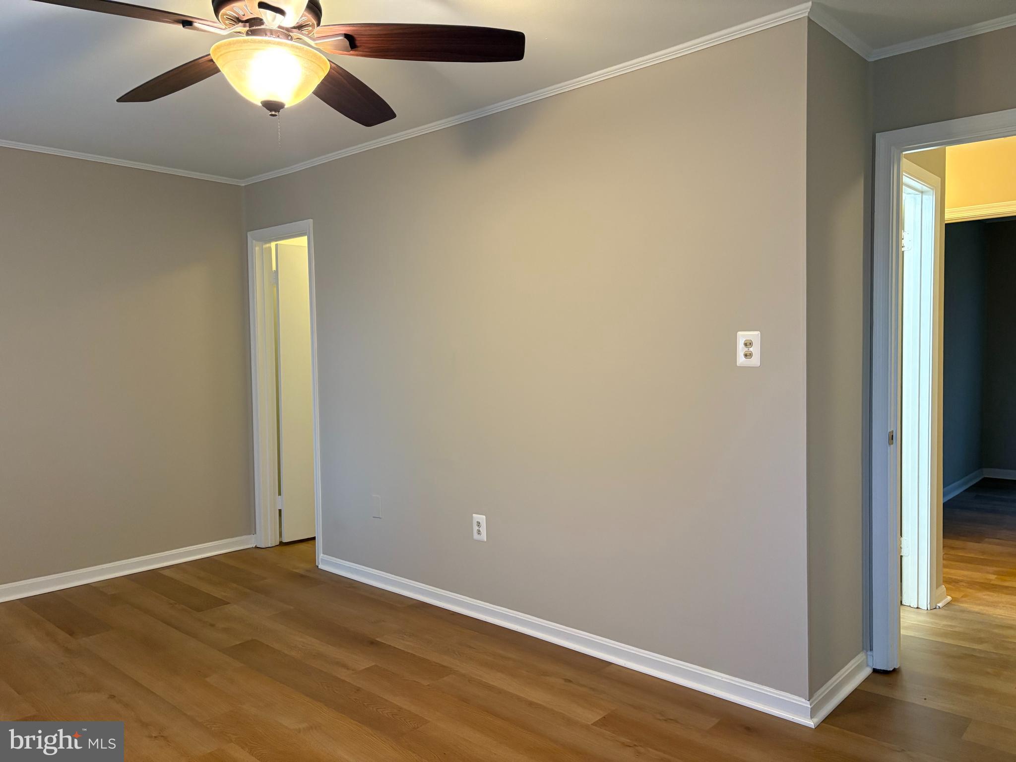 LONGSTREET COMMONS - Residential Lease