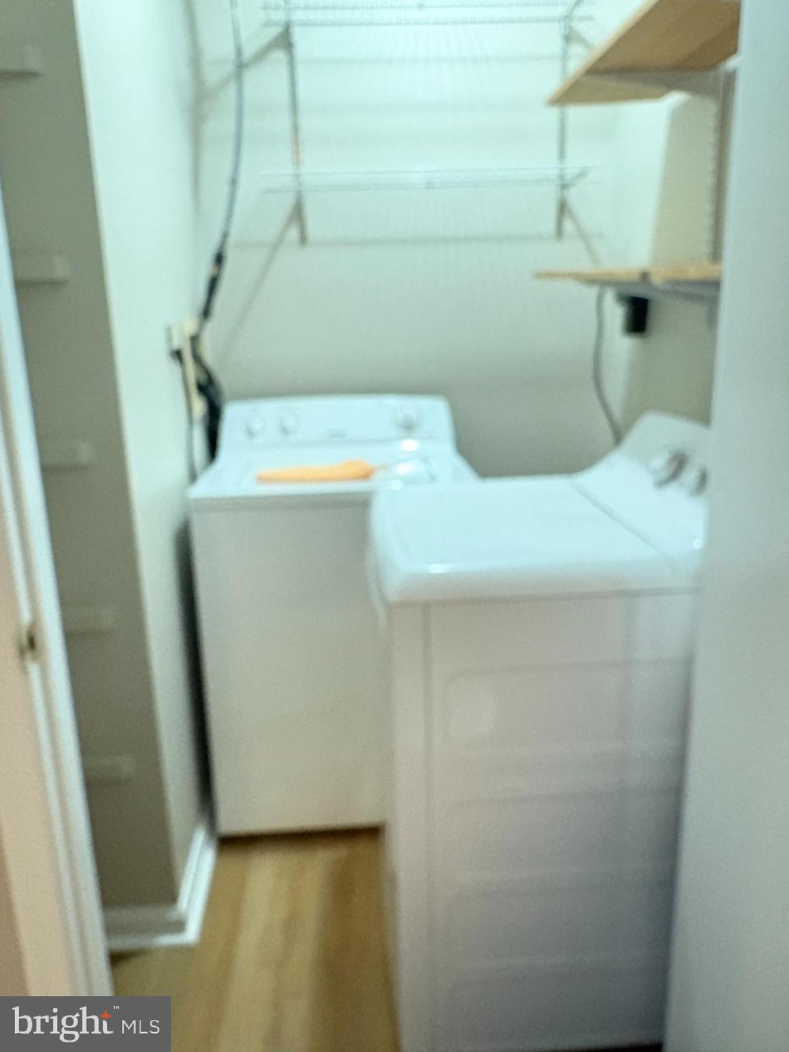 LONGSTREET COMMONS - Residential Lease