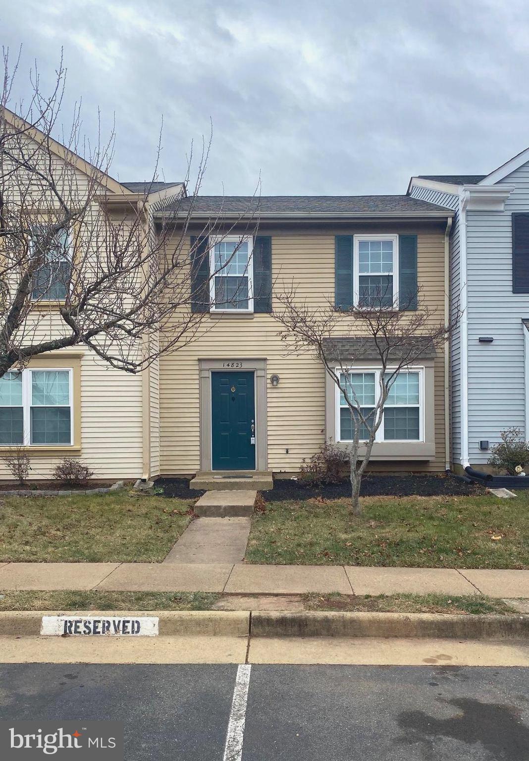 LONGSTREET COMMONS - Residential Lease