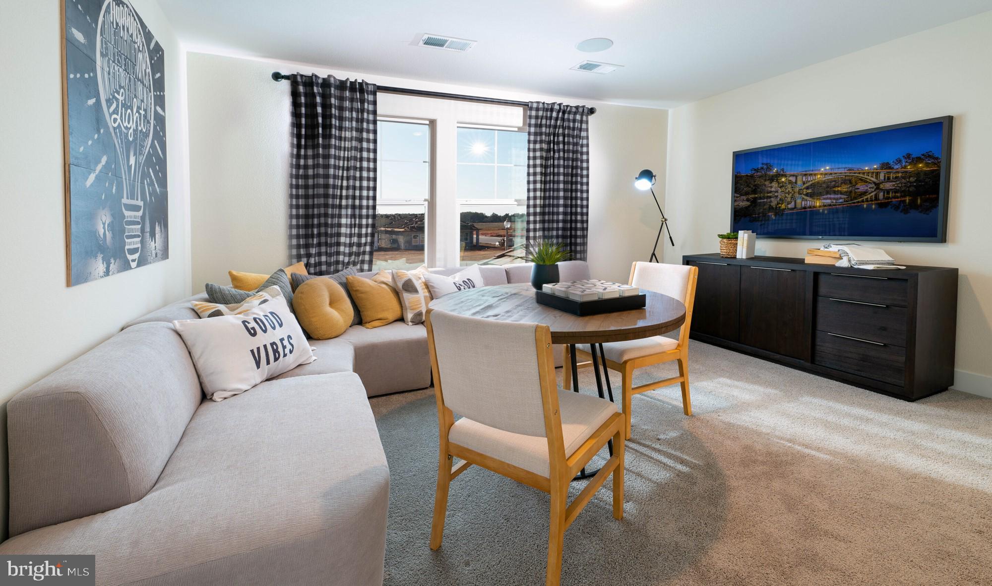 LIBERTY RUN - Residential