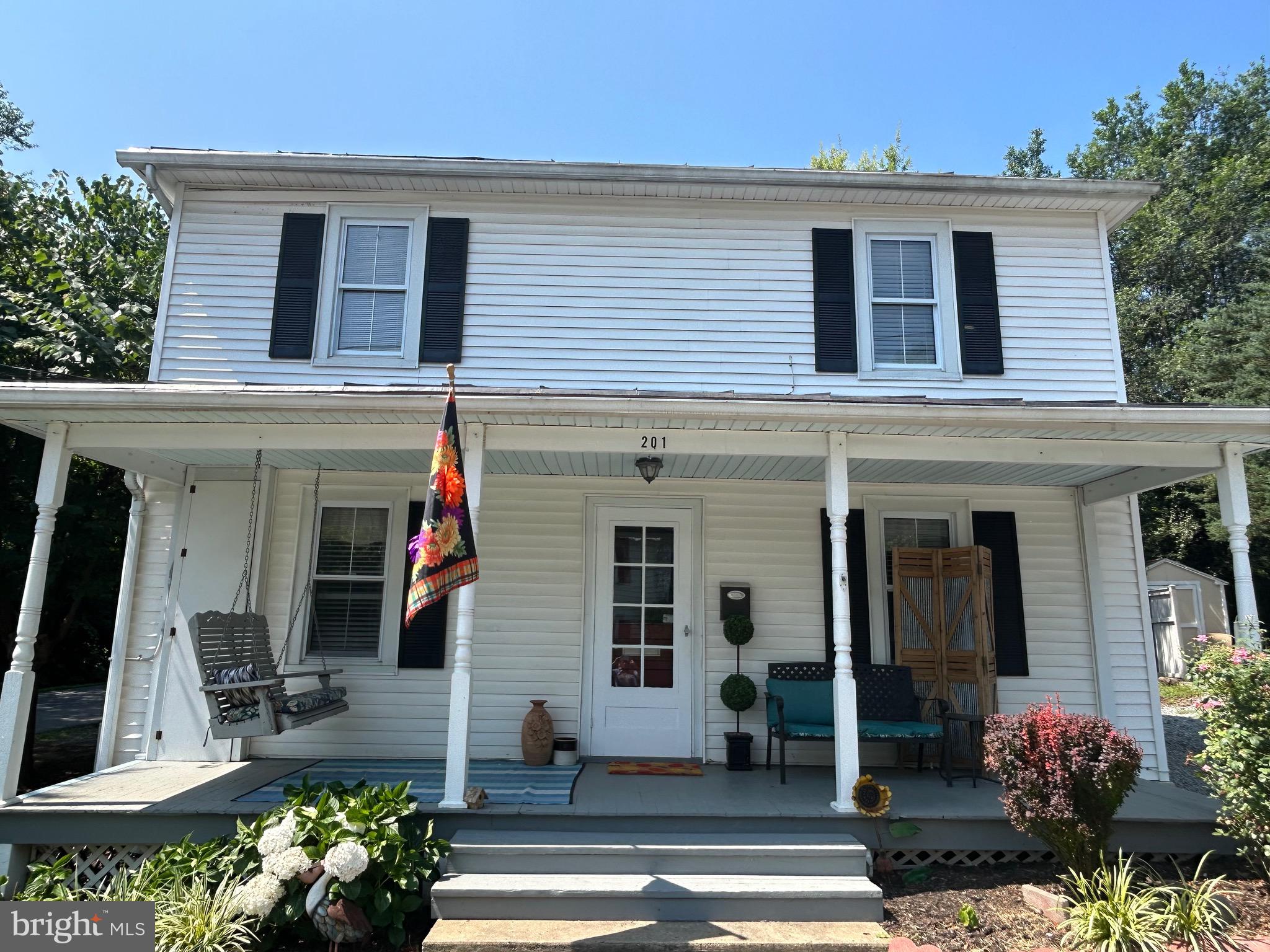 201 WALNUT STREET