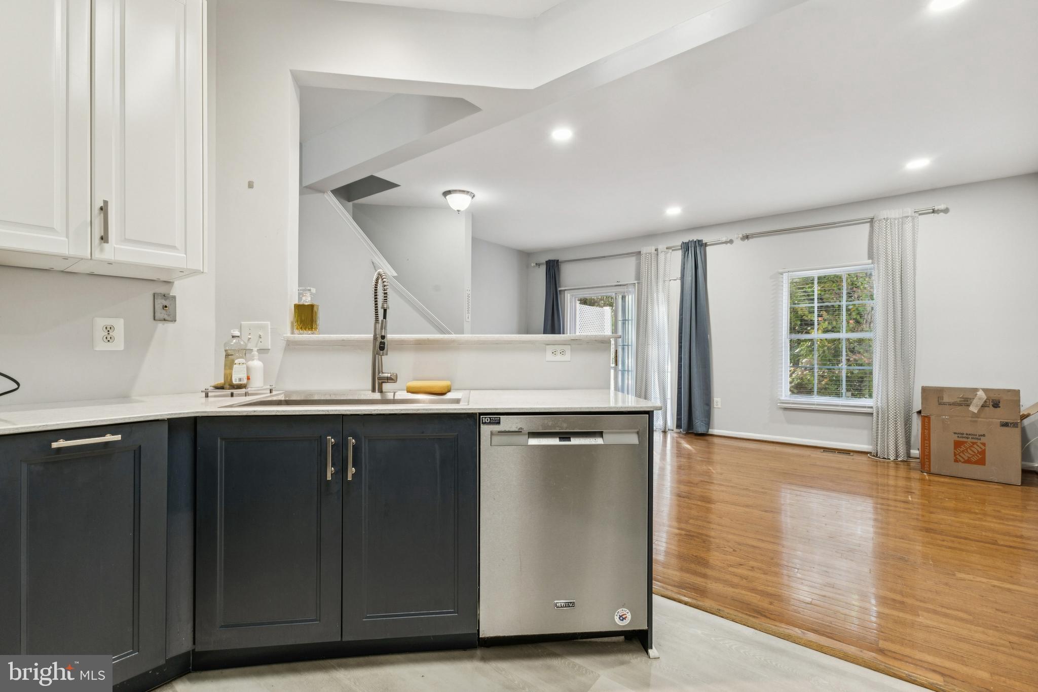 POTOMAC STATION - Residential Lease