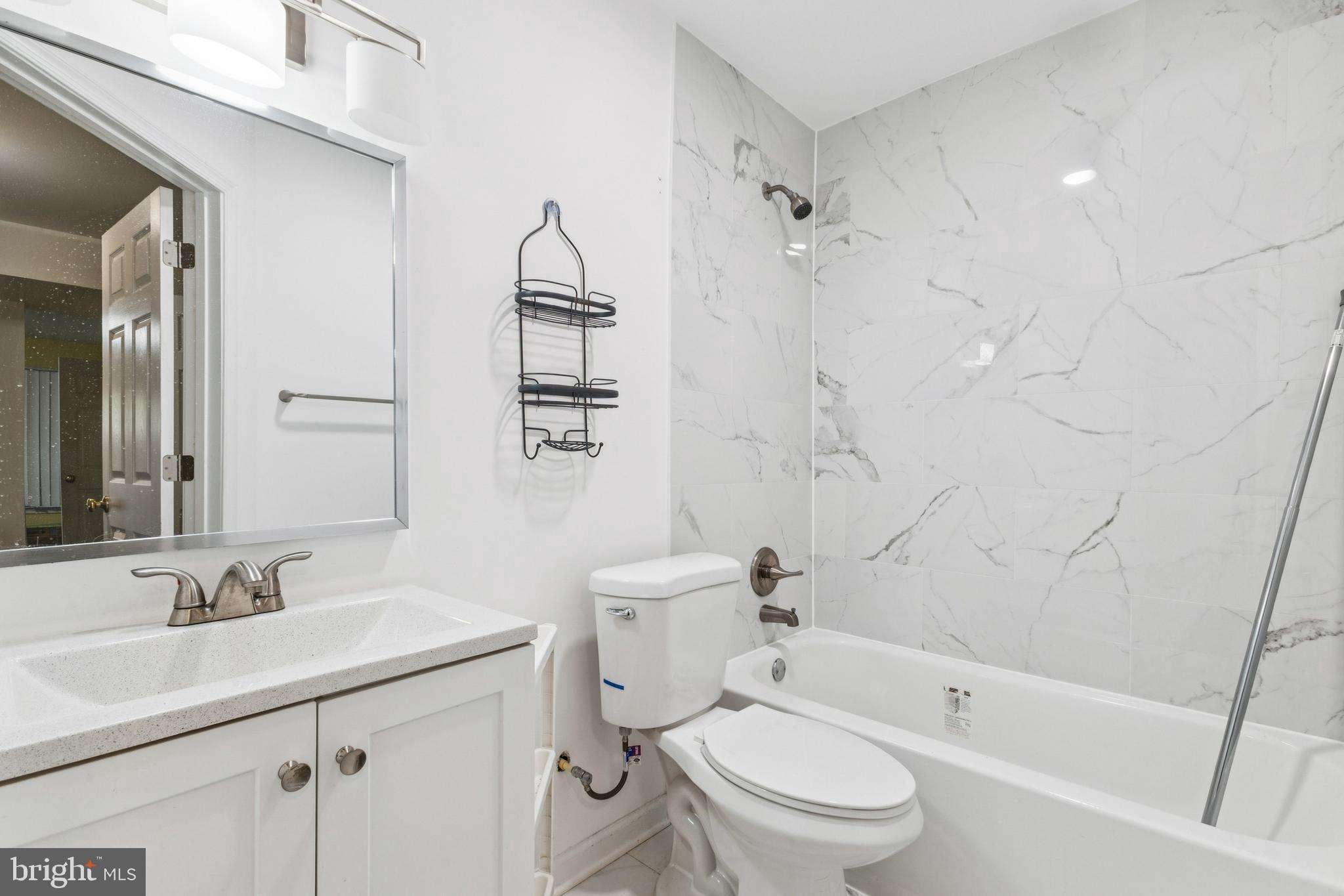 POTOMAC STATION - Residential Lease