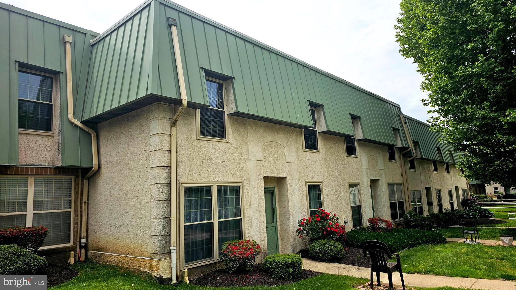 SOMERTON - Residential