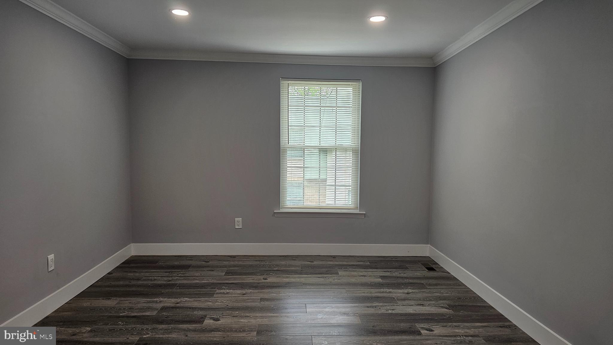 SOMERTON - Residential