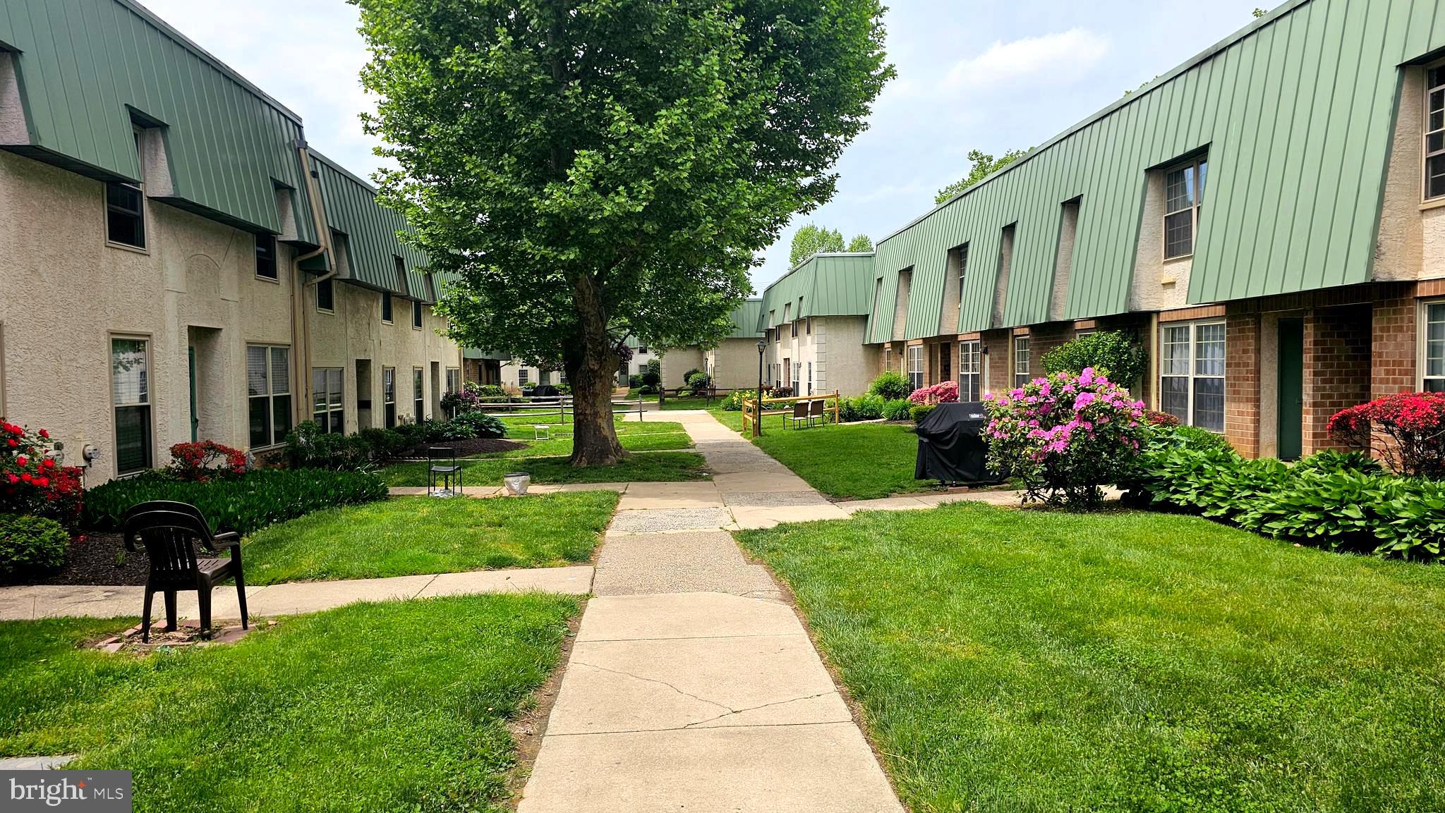 SOMERTON - Residential