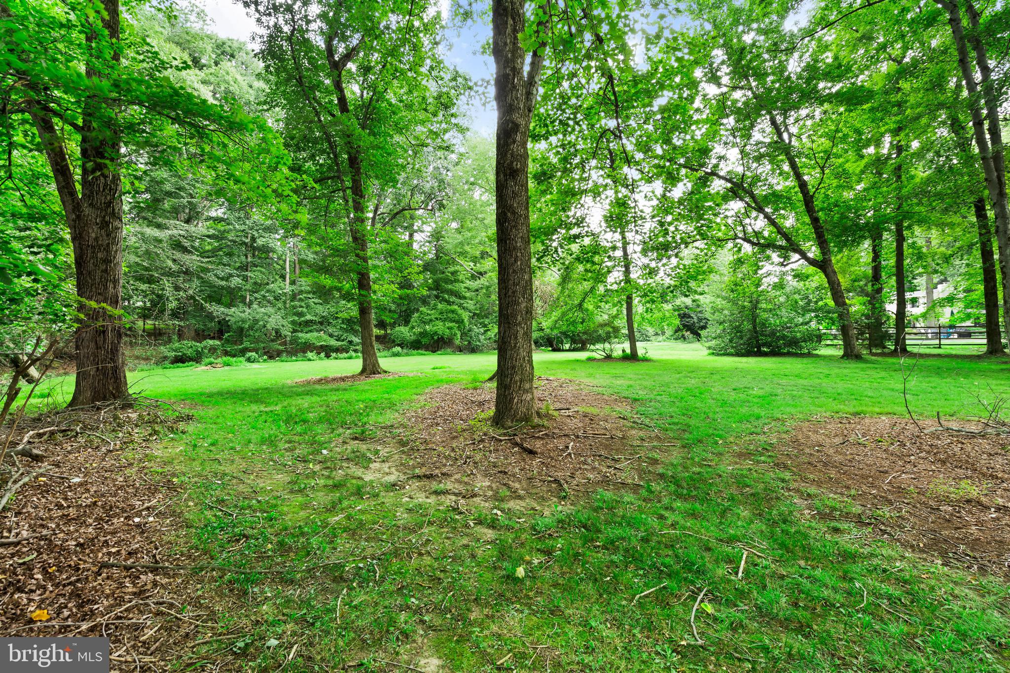 2001A WOODLAND DRIVE