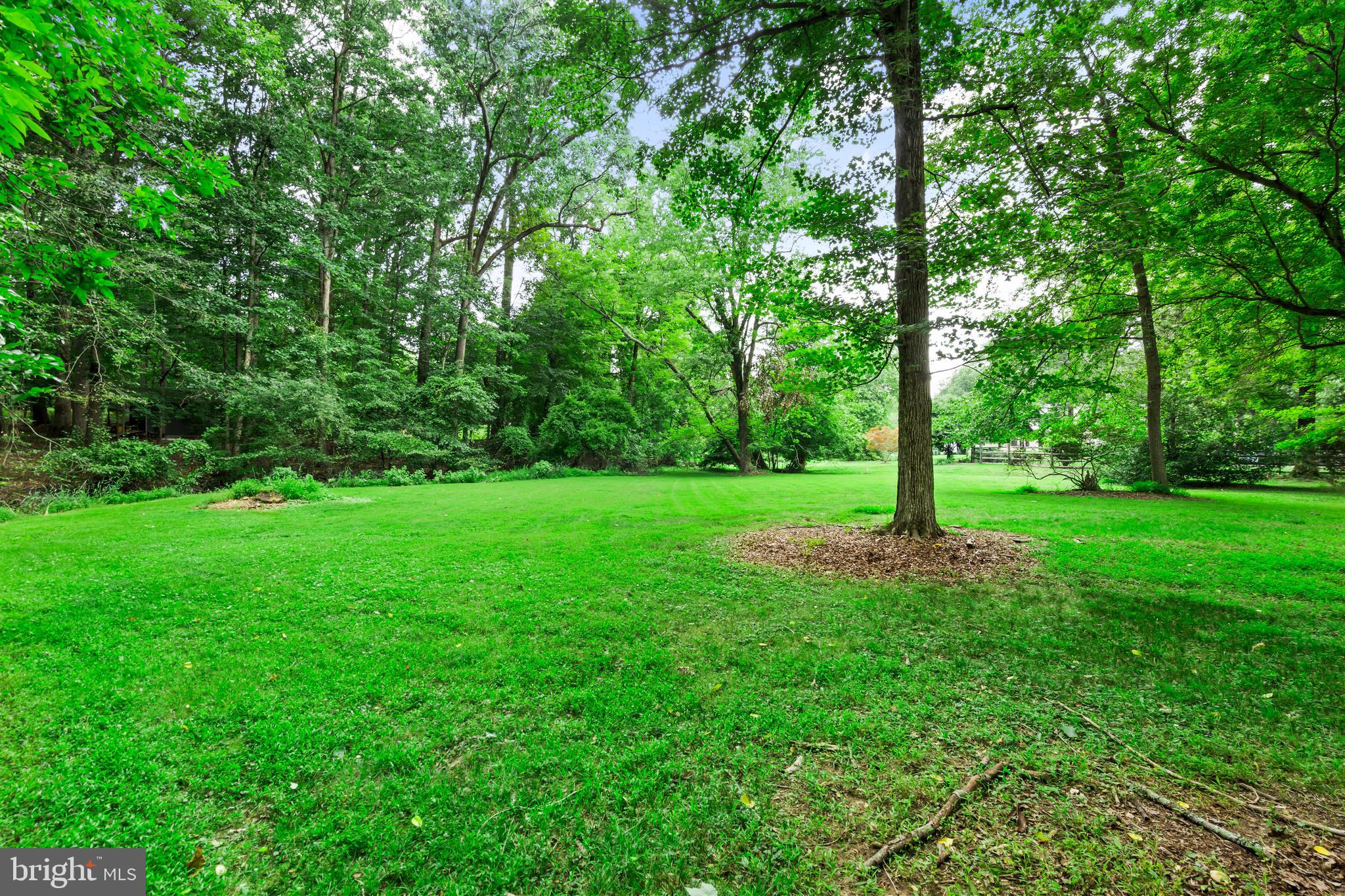 2001A WOODLAND DRIVE