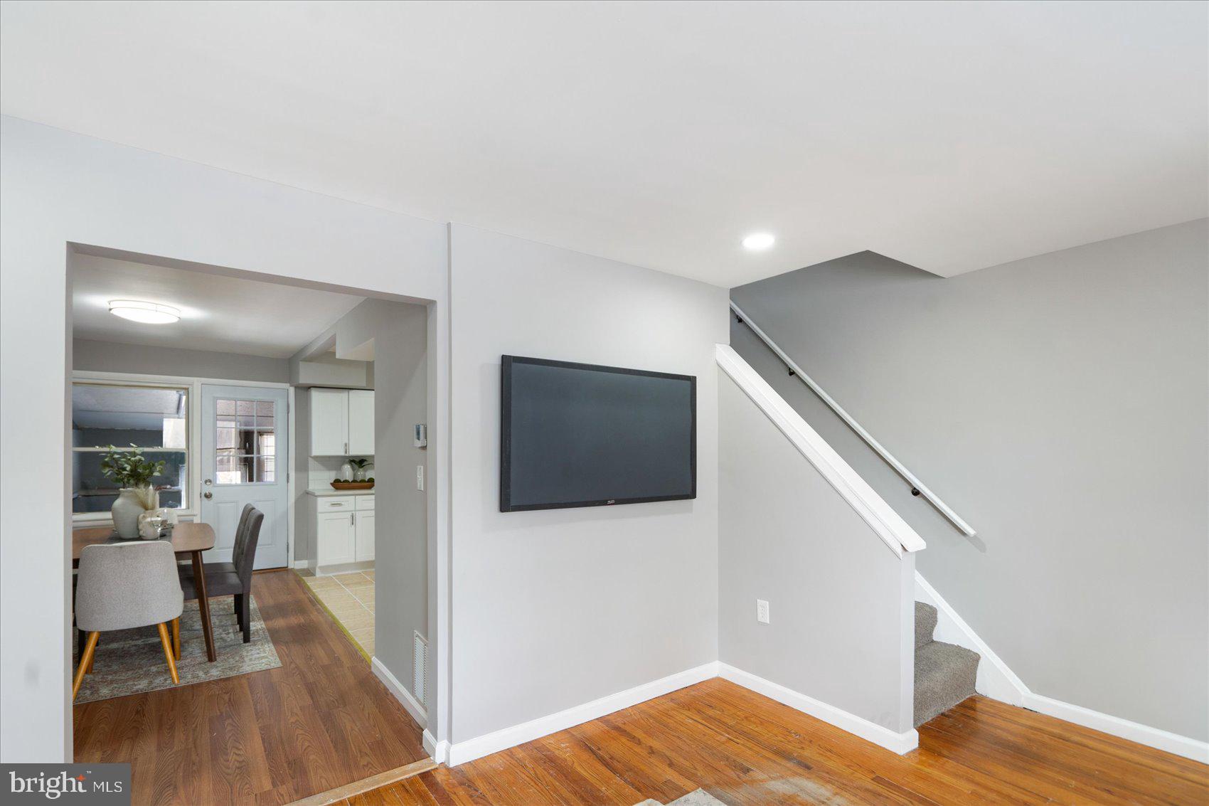 RIVERWOOD PARK - Residential