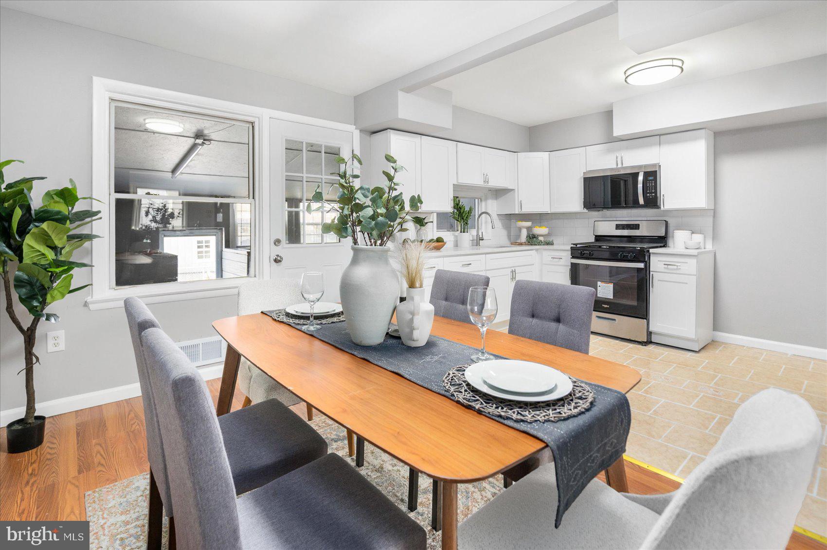 RIVERWOOD PARK - Residential