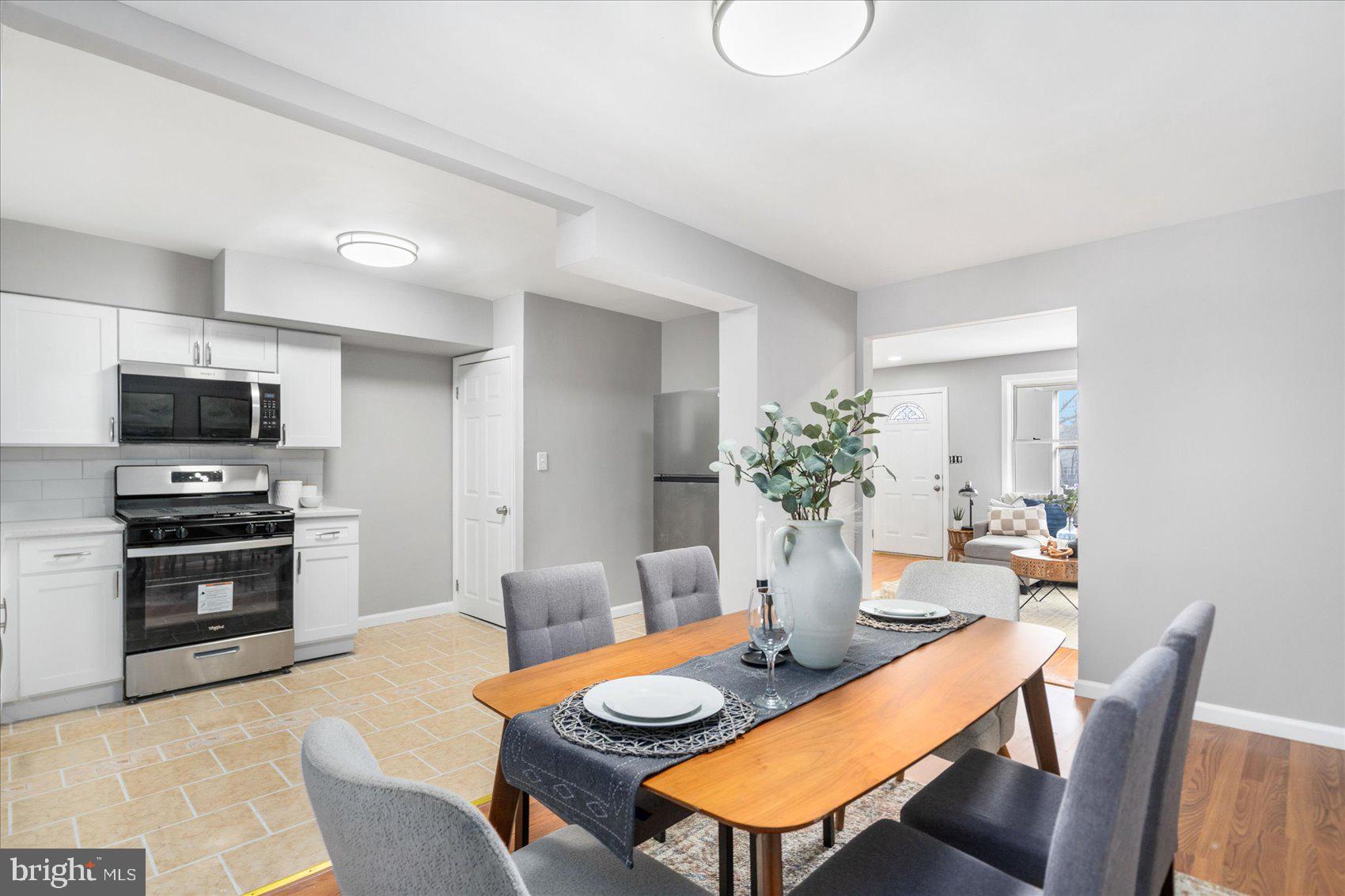 RIVERWOOD PARK - Residential