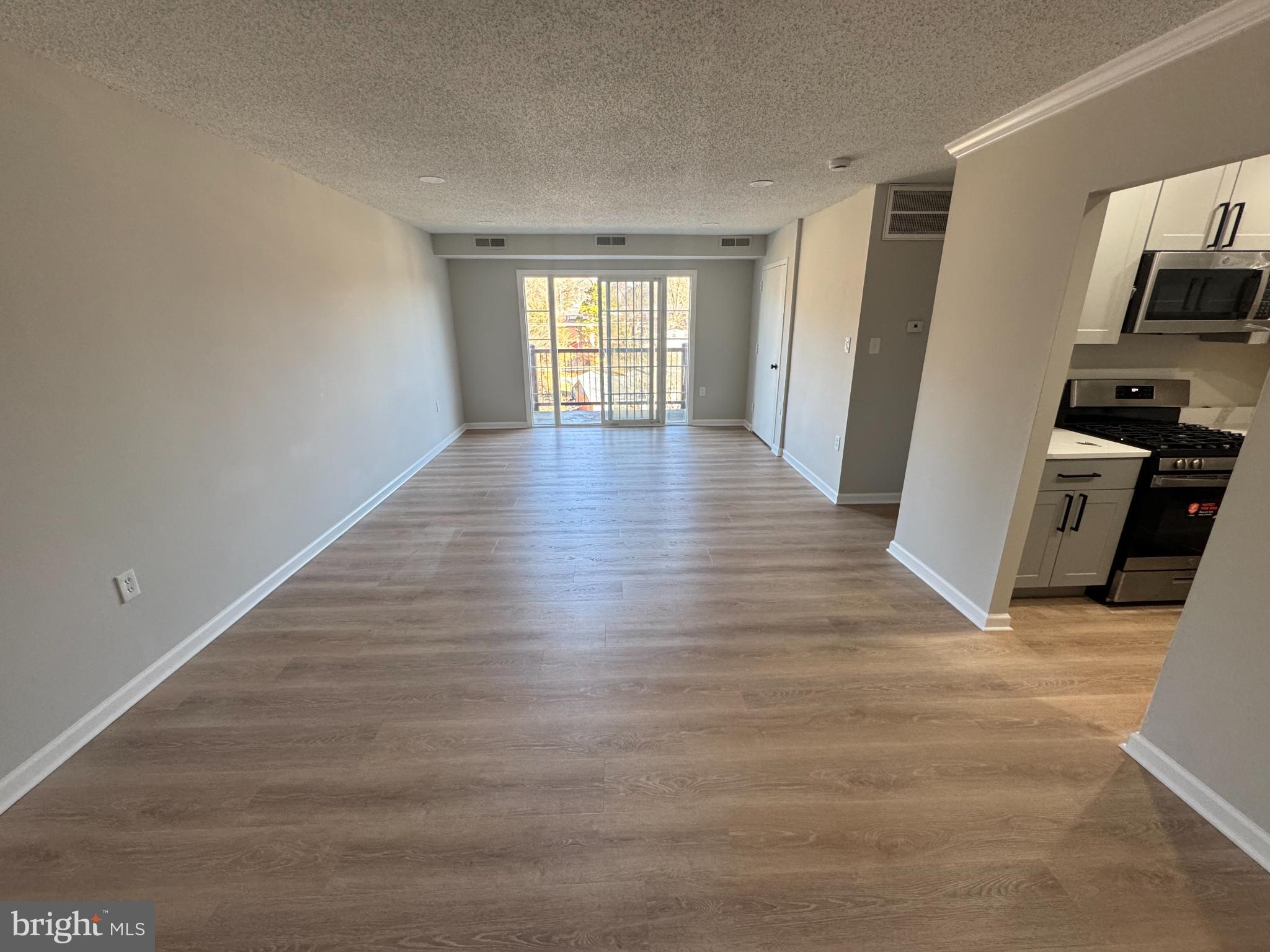 SWANN HILL CONDOMINIUMS - Residential