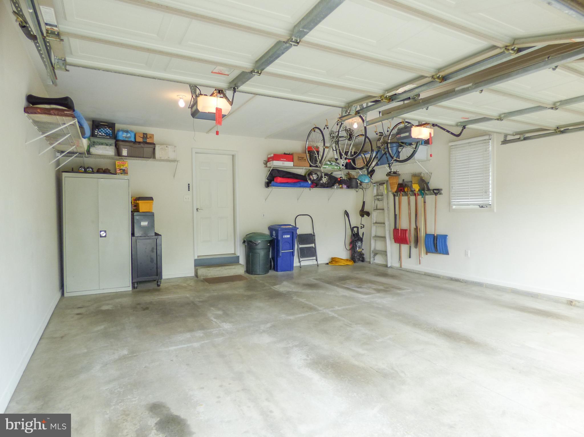 HERITAGE CREST CONDOS - Residential