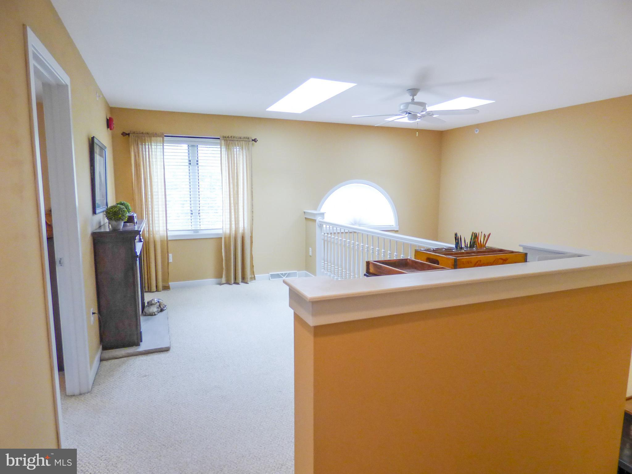 HERITAGE CREST CONDOS - Residential