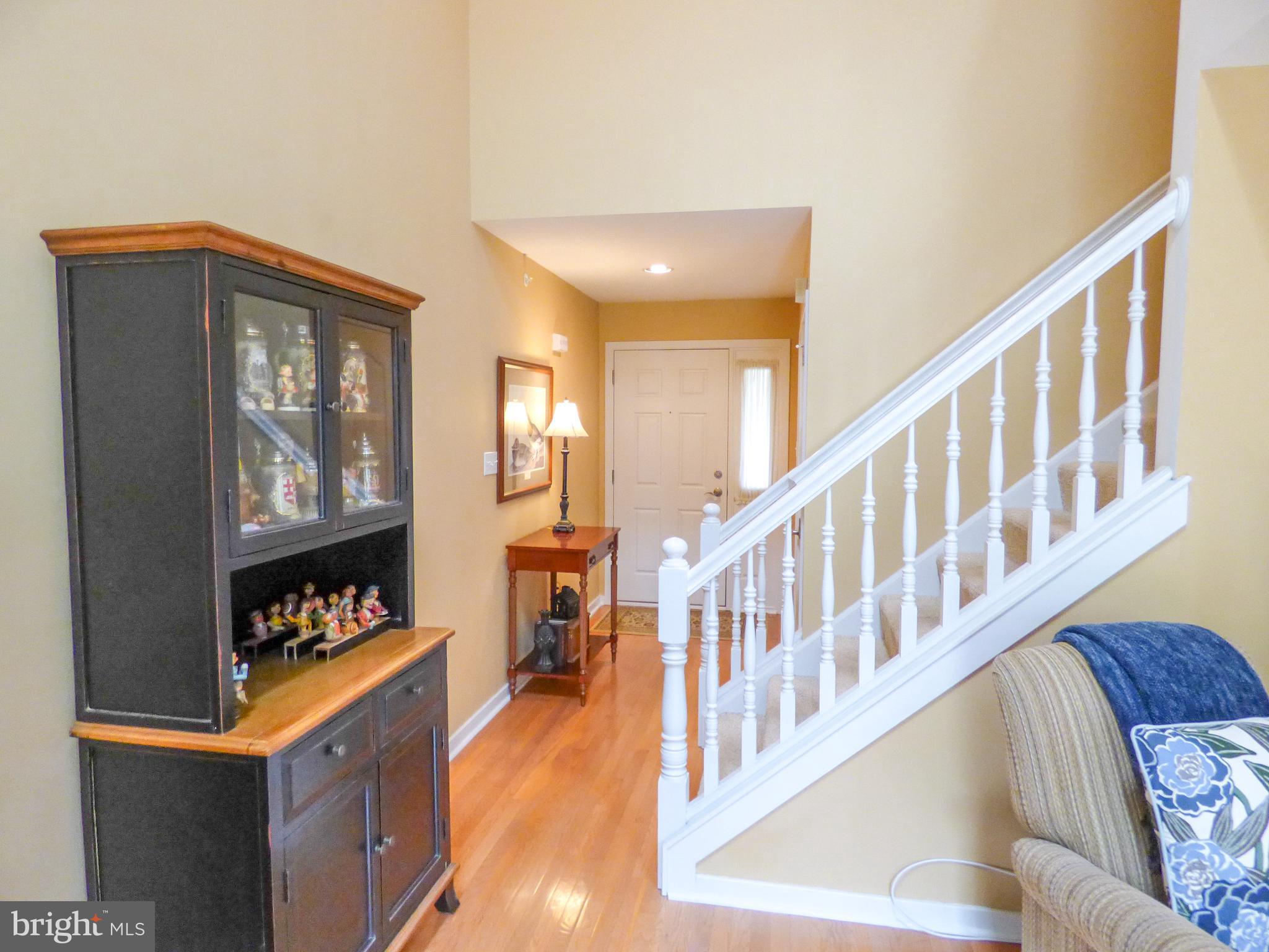 HERITAGE CREST CONDOS - Residential