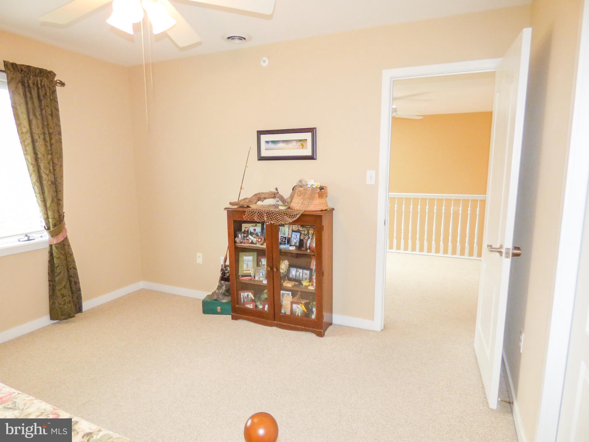 HERITAGE CREST CONDOS - Residential