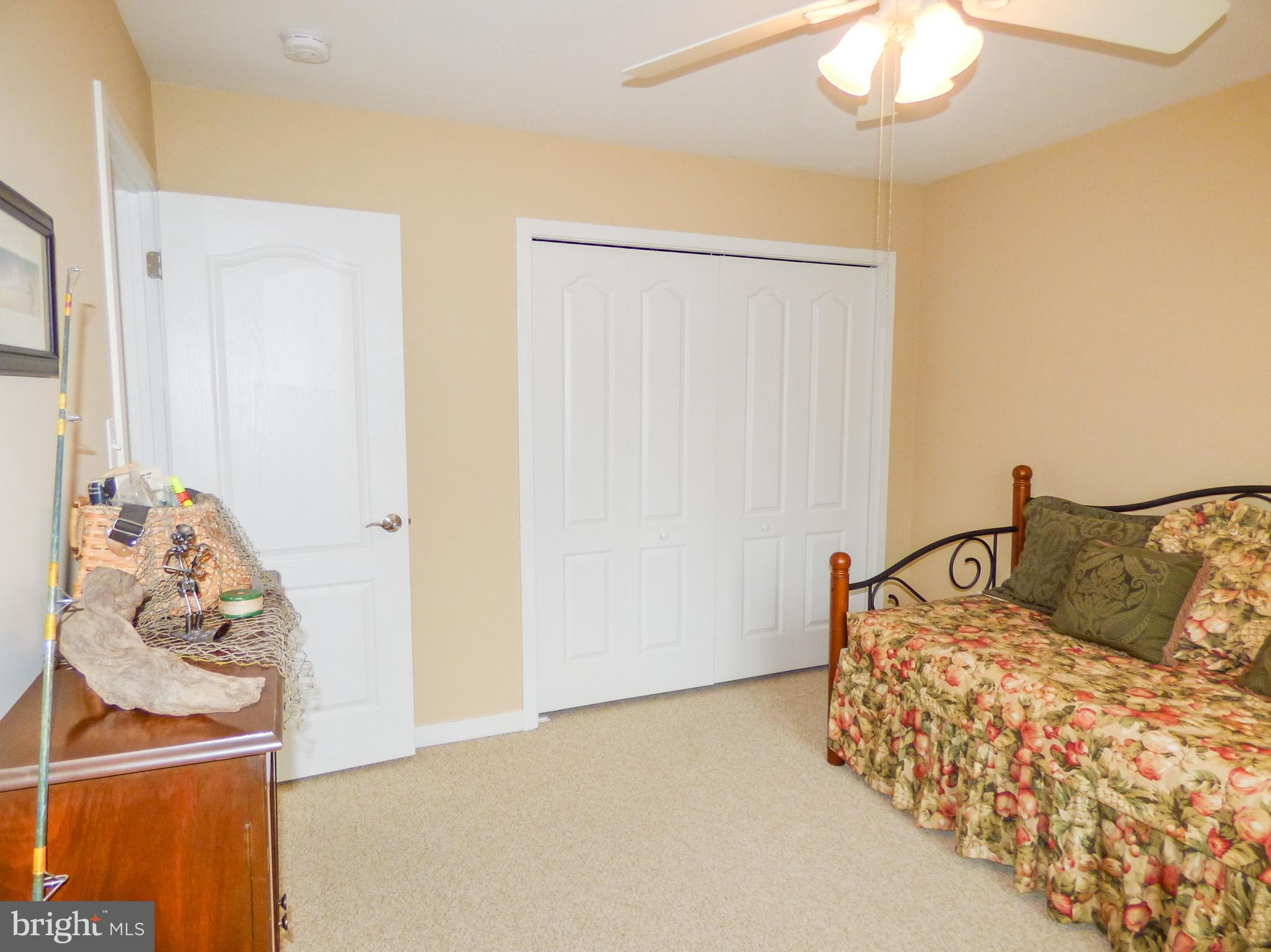 HERITAGE CREST CONDOS - Residential