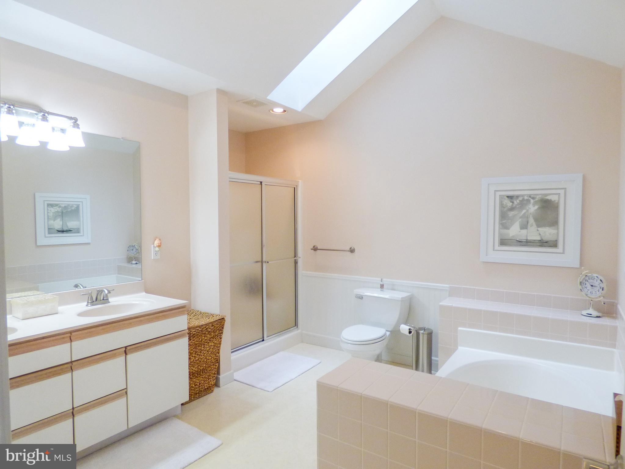 HERITAGE CREST CONDOS - Residential