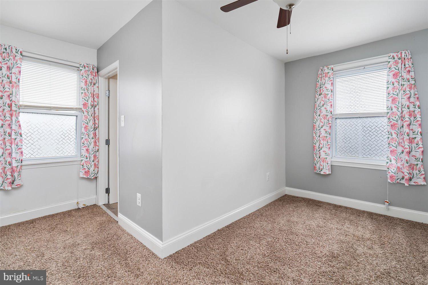 LOCUST POINT - Residential