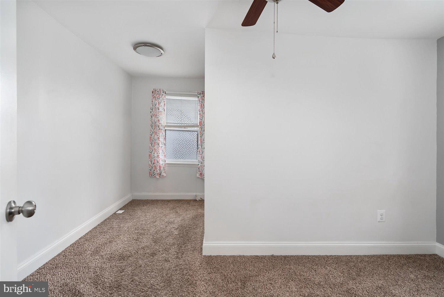 LOCUST POINT - Residential