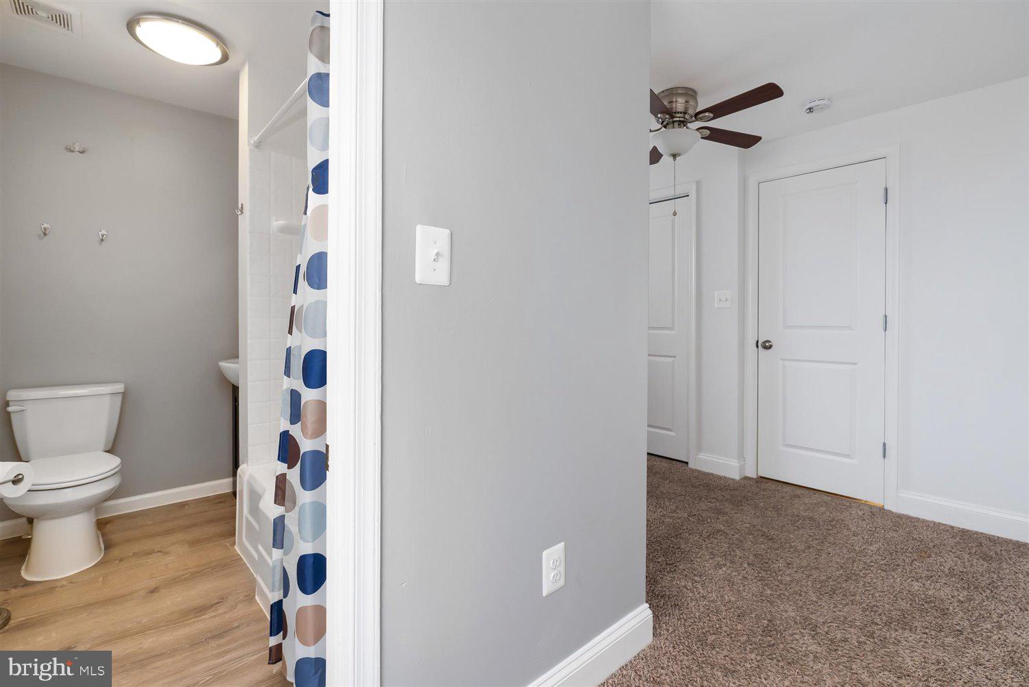 LOCUST POINT - Residential