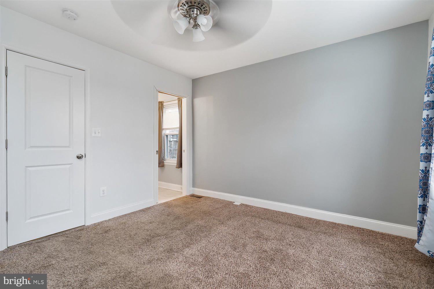 LOCUST POINT - Residential