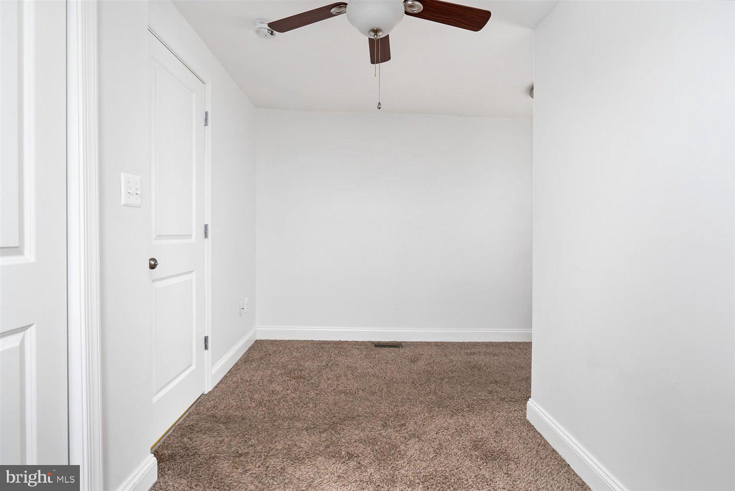 LOCUST POINT - Residential