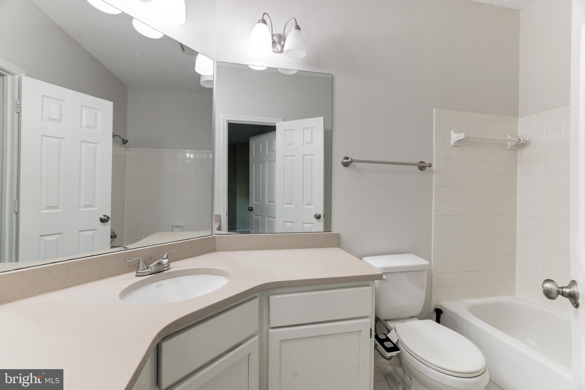 STONECROFT CONDO - Residential