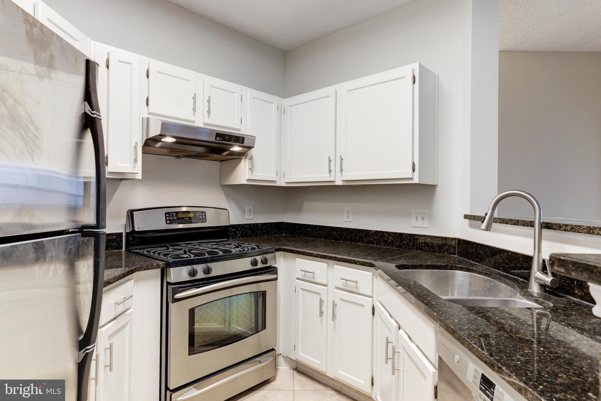 STONECROFT CONDO - Residential