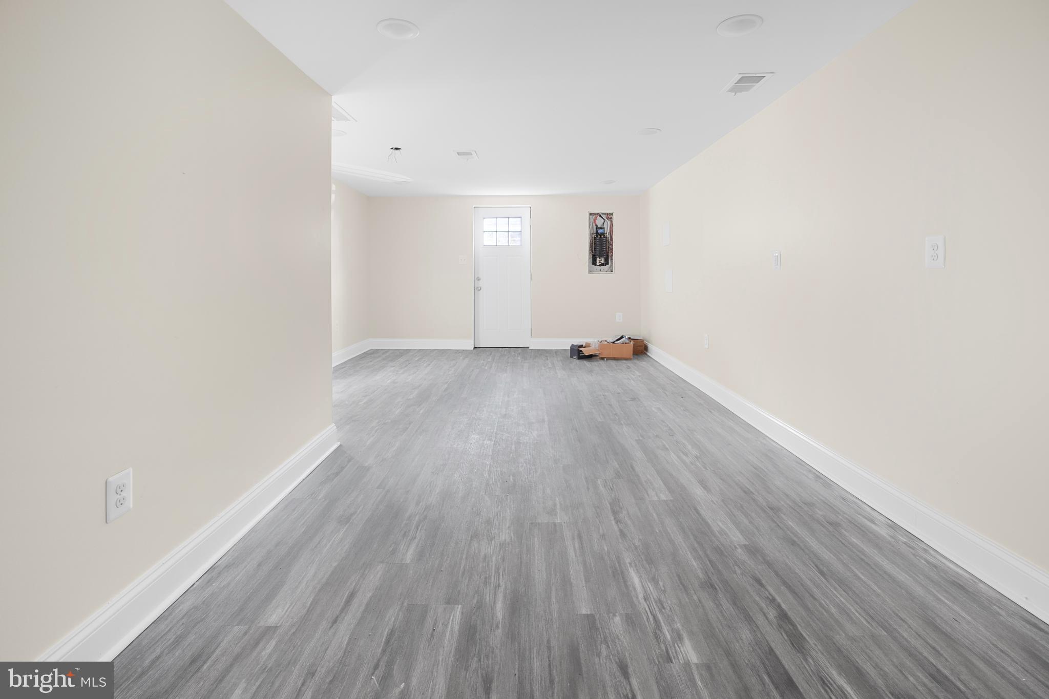 GLASSMANOR - Residential