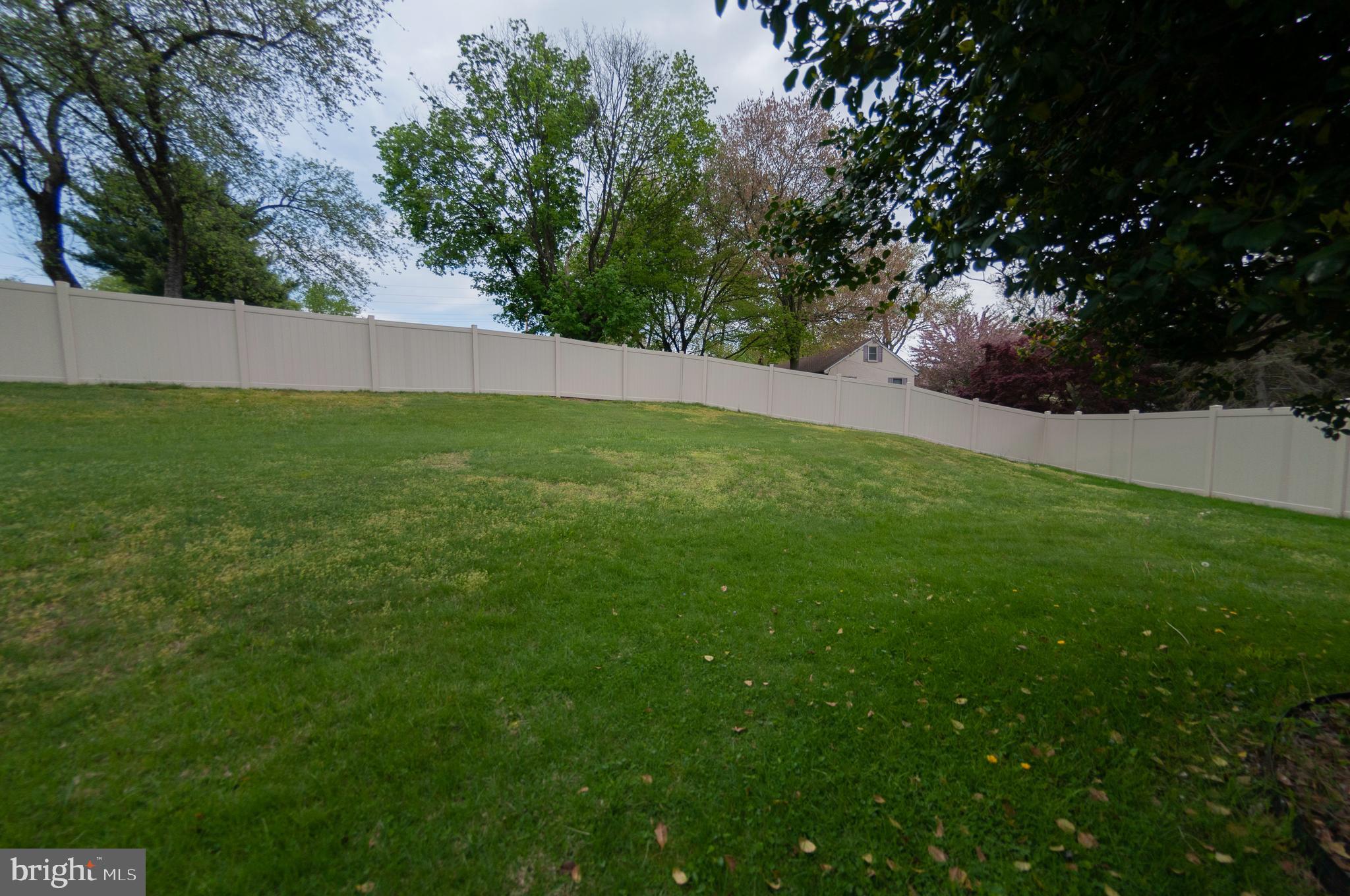 HUNTINGDON VALLEY - Residential